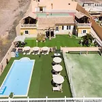 In Maspalomas With Heated Pool & Sports *
