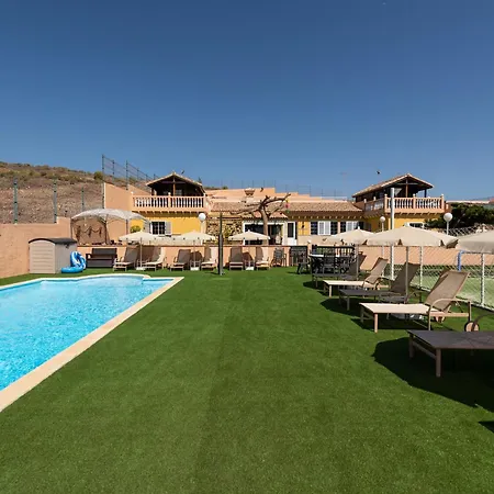 In Maspalomas With Heated Pool & Sports Alpstuga