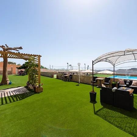 In Maspalomas With Heated Pool & Sports Alpstuga