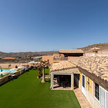 In Maspalomas With Heated Pool & Sports Alpstuga