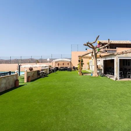 In Maspalomas With Heated Pool & Sports Alpstuga
